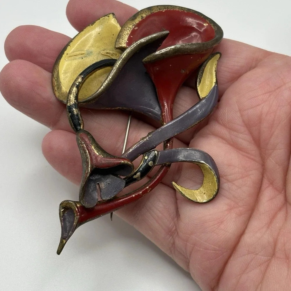Vintage Pot Metal Brooch Flowers Calla Lily Hand Painted Red Purple Yellow